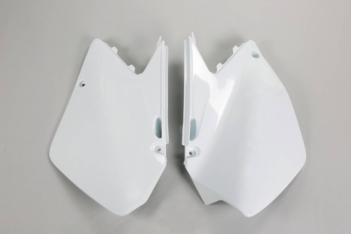 FIANCATINE-LATERALI-COMPATIBILE-CON-SUZUKI-RM-125-2006-2026-no-USA-BIANCO-041
