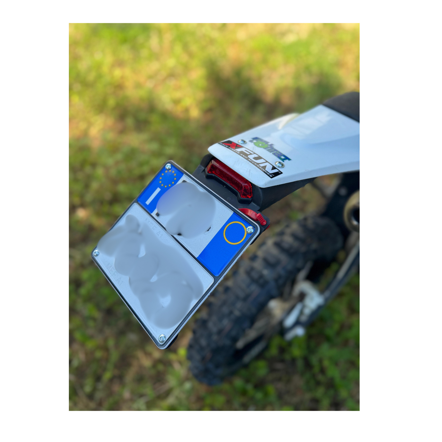 PORTATARGA A SGANCIO RAPIDO IN COMPOSITO MOTOCROSS/ENDURO XFUN - BLACK