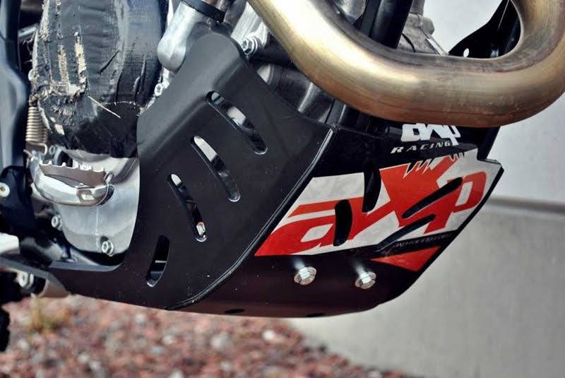 PARAMOTORE KTM SX-F 250 (16-18) AXP RACING 6MM NERO