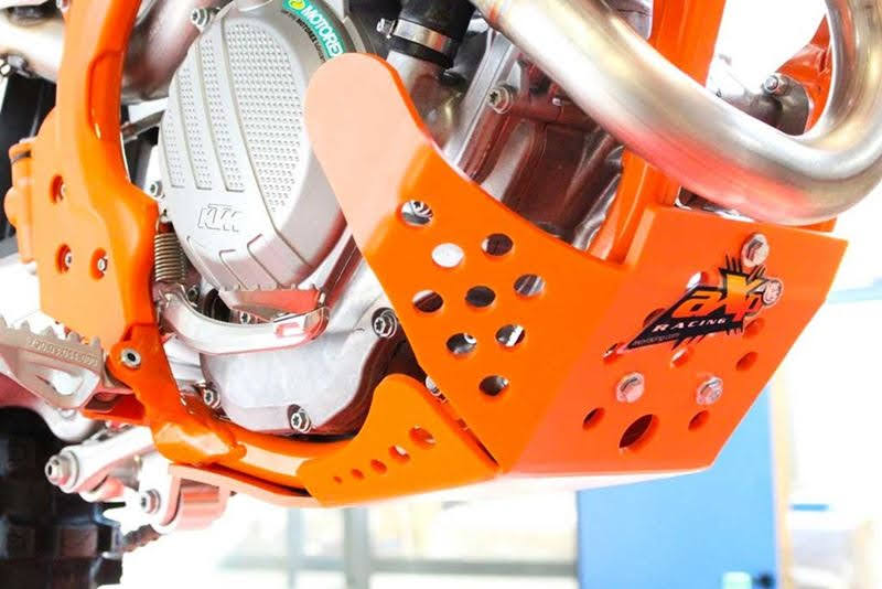 PARAMOTORE KTM SX-F 250 (16-18) AXP RACING 6MM ARANCIONE