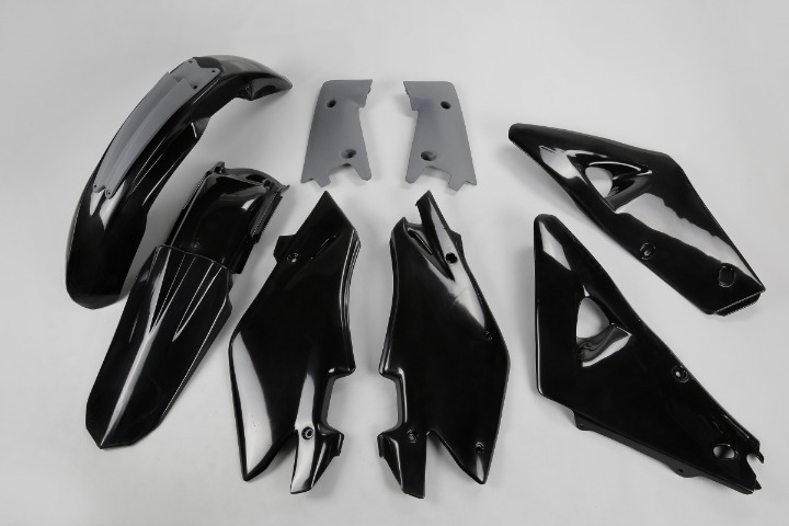 KIT-PLASTICHE-COMPATIBILE-CON-HUSQVARNA-CR-125-2005-2005-NERO-001
