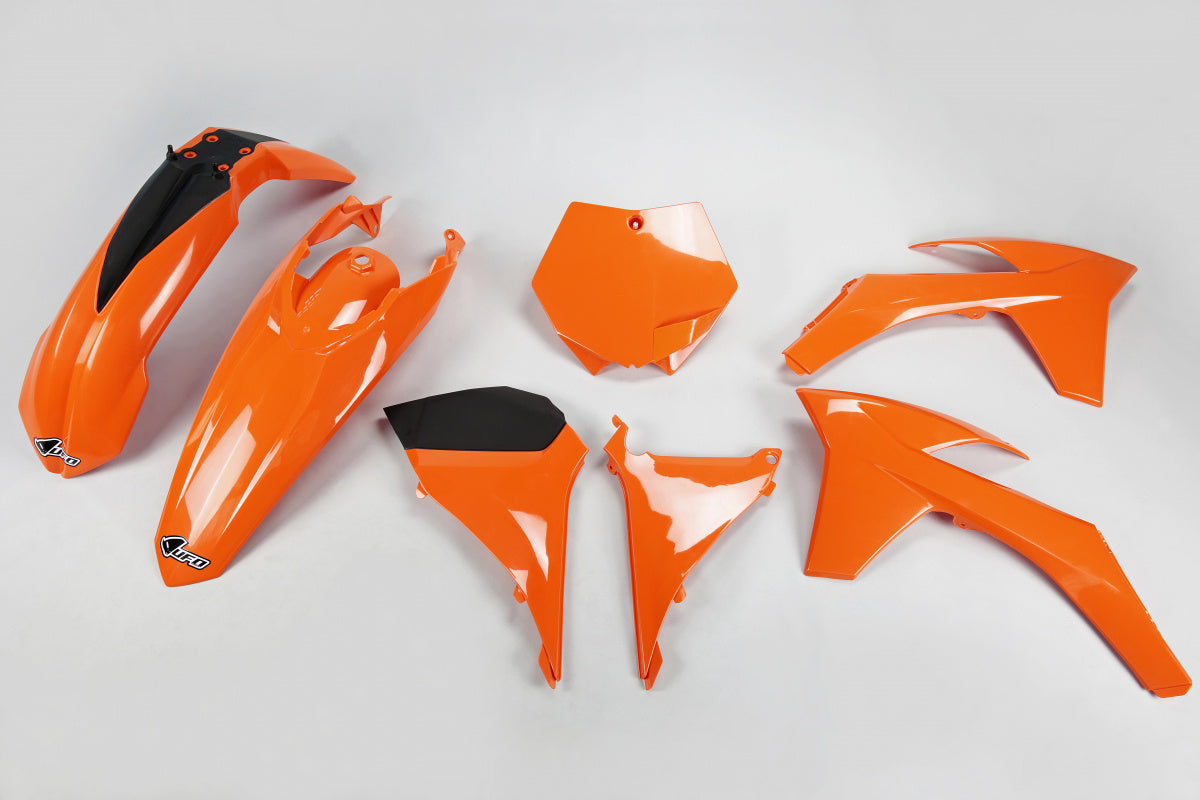 KIT PLASTICHE arancio