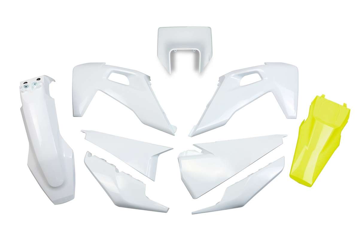 KIT-PLASTICHE-COMPATIBILE-CON-HUSQVARNA-TE-300-2020-2023-con-portafaro-OEM 23-999D
