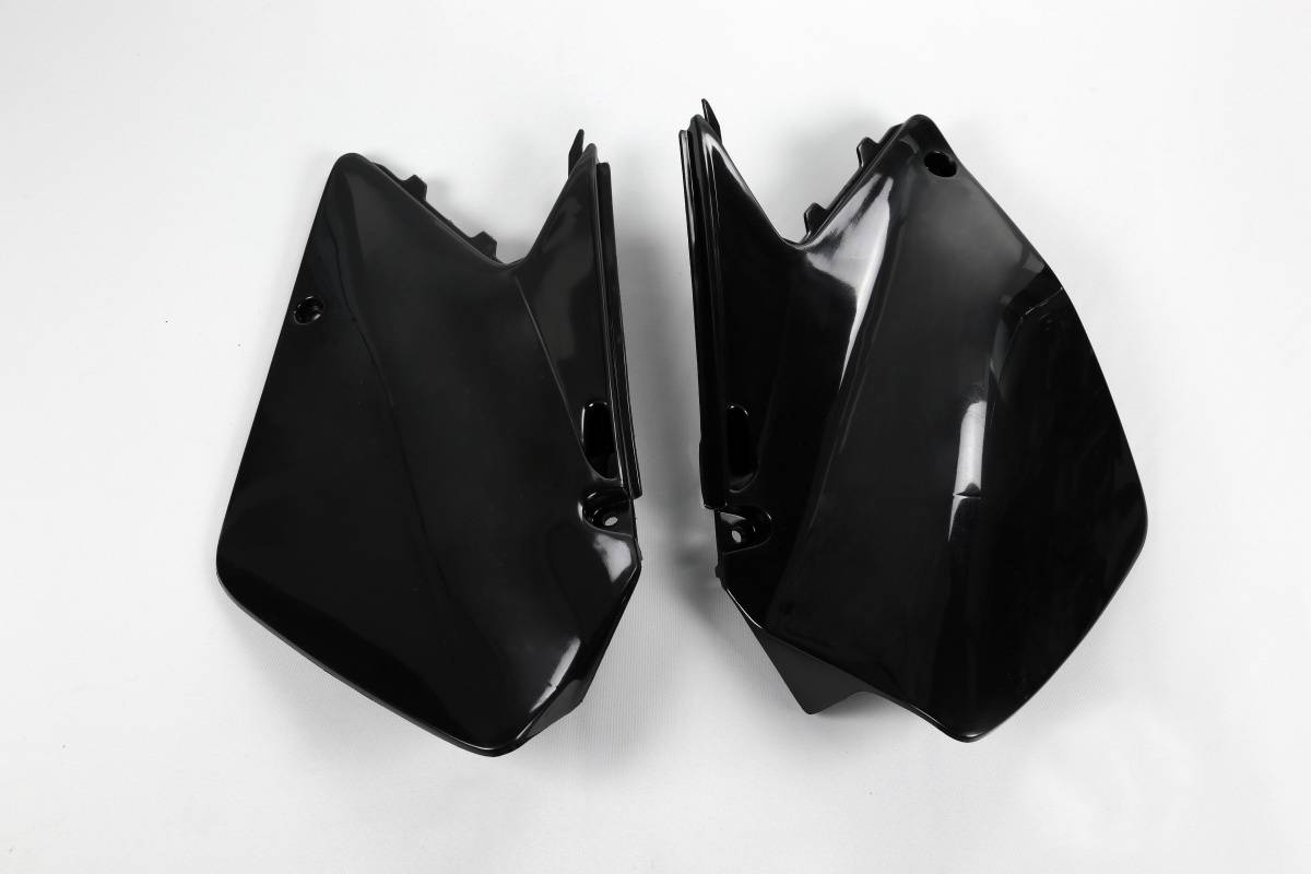 FIANCATINE-LATERALI-COMPATIBILE-CON-SUZUKI-RM-250-2006-2026-no-USA-NERO-001