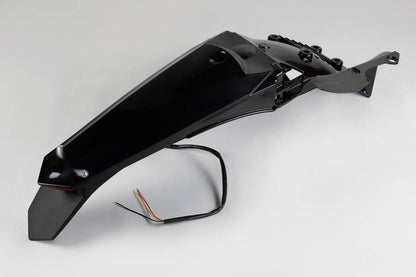 PARAFANGO POSTERIORE COMPATIBILE CON YAMAHA WRF 450 2016-2018 / enduro LED nero