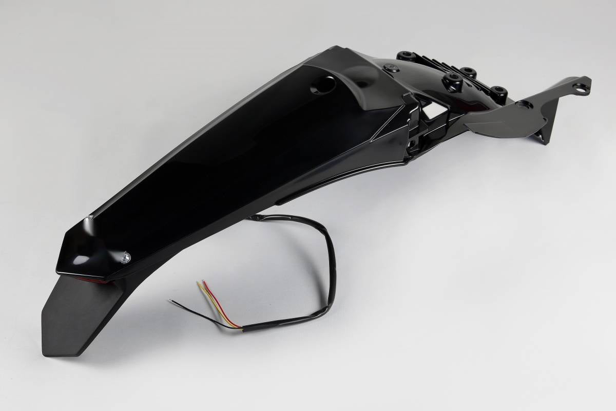 PARAFANGO POSTERIORE COMPATIBILE CON YAMAHA WRF 250 2015-2019 / enduro LED nero