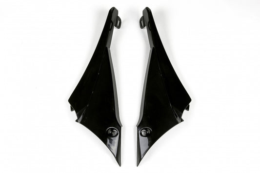 RACCORDO LATERALE PER YAMAHA YZF 450 2010-2013 / NERO